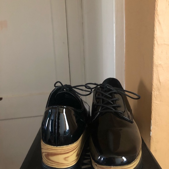 Black and Tan Platform Shoes - Picture 3 of 5